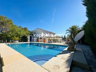 Xalet a Xàtiva. Luminoso chalet a la venta en xativa