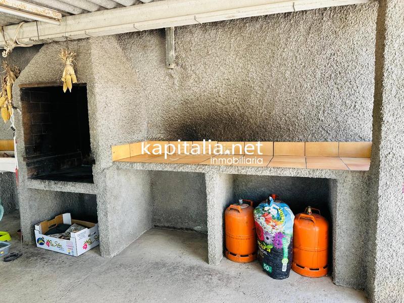 Foto 022b9863-7645-43d3-b7a6-991d445c57be. Chalet  en venta en Santa Ana Ontinyent