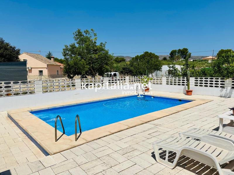 Foto e34565f4-3db0-421b-8e11-b2014b1a99d9. Chalet  en venta en Santa Ana Ontinyent