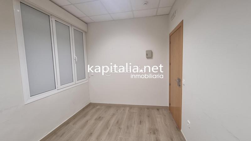 Foto c52e1804-5806-4334-9afb-1c152c08695a. Affitto locale commerciale in Centro Ontinyent