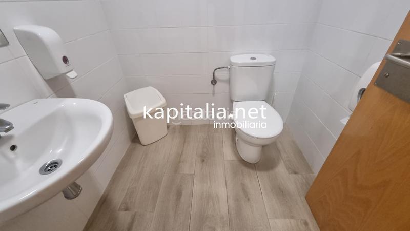 Foto 509f172a-92b7-45a4-b8f3-11fbeae2a9e2. Location local commercial dans Centro Ontinyent