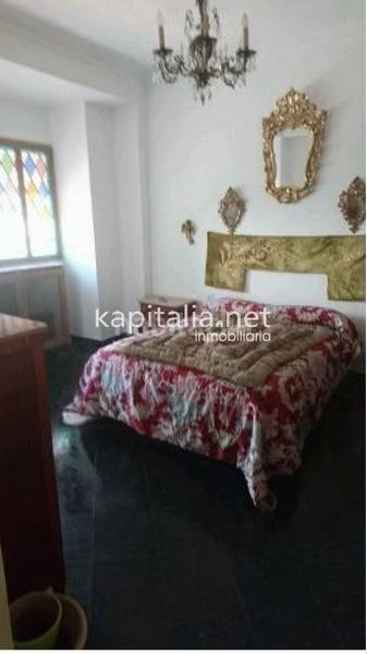 Foto d4e59216-3ecf-4ab8-9a71-f8c407f2d522. Semi detached house with heating pool in Centro Ontinyent