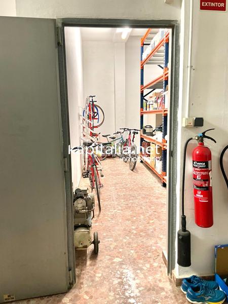 Foto 183d21c0-49ec-4551-b6f3-c2ec83065732. Geschäftsraum in Germaníes - Juzgados Gandia