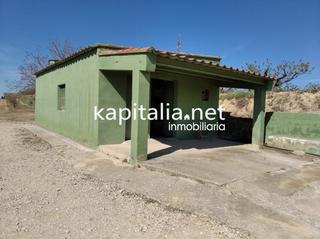 Casa a Agullent. Casita con terreno a la venta en agullent, zona corral nou.