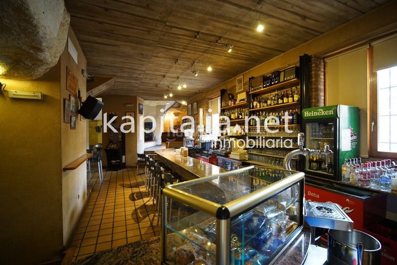 Foto 245cfcb1-5cfe-4726-895b-8b4839496d2e. Local comercial a Bocairent
