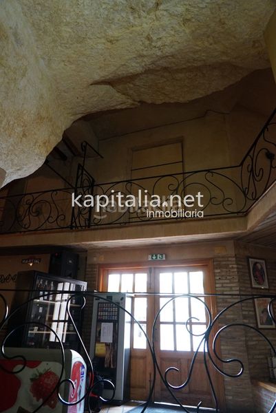 Foto 8f2c7a22-5ef3-418b-8188-6b7ac5f78b1e. Local comercial a Bocairent