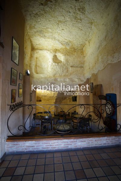 Foto c07522fd-ae02-4bb5-b001-6569d90080ce. Local comercial a Bocairent