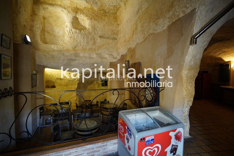 Foto f0a5c4a0-ea81-4526-aac8-3fa980a838d5. Local comercial a Bocairent