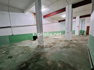 Lloguer Local Comercial a Olleria (l´). Venta o alquiler de nave o gran local comercial en olleria