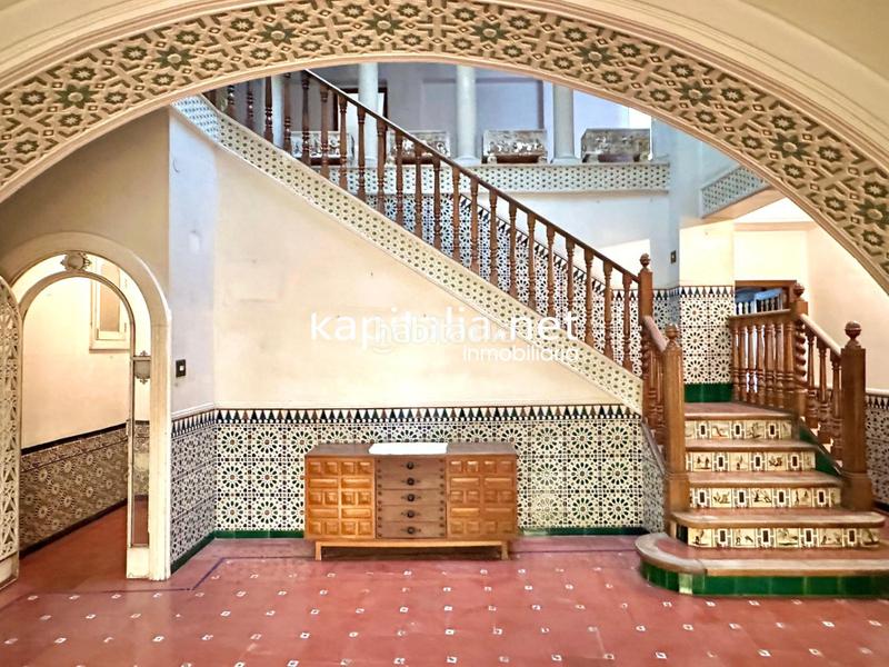 Foto 55c0f7a4-2eea-4be2-a31e-7e0089d8839e. Casa gran casa con encanto a la venta en alcoy en Alcoi