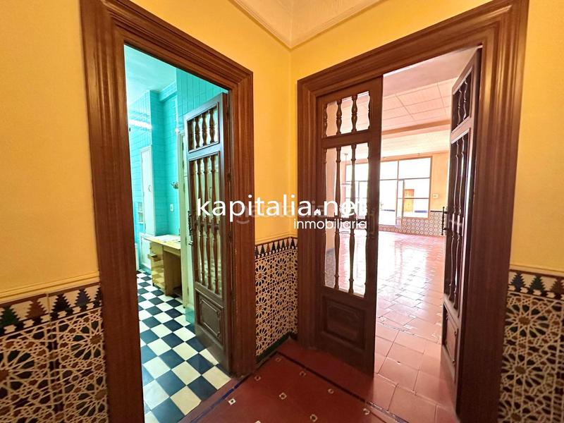 Foto c2e7b4b1-740f-42ed-b6f8-82aee47ab755. Casa gran casa con encanto a la venta en alcoy en Alcoi