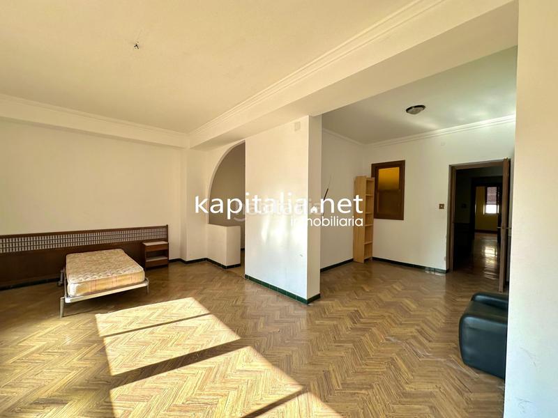 Foto 1b4c87d1-9f4c-41e0-b40a-fd4da0d13cc4. Alquiler casa gran casa en alquiler en alcoy en Eixample Alcoi
