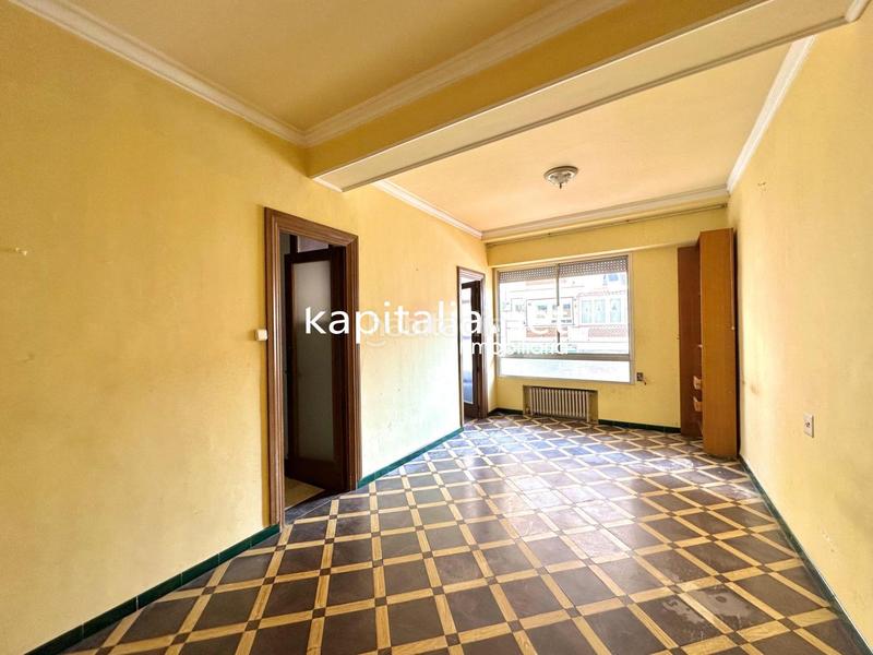 Foto 87fb7c14-36e2-4f9b-a751-27649ca85768. Rent house with heating parking in Eixample Alcoi