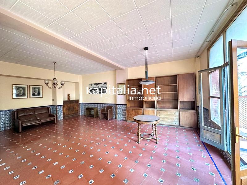 Foto aa04bccf-e65c-4e38-8452-7519420d6998. Rent house with heating parking in Eixample Alcoi