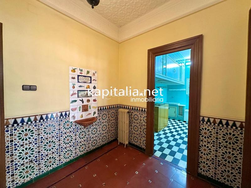 Foto b7bb3f47-f2ef-4bfe-a198-6fbd7f1f132d. Rent house with heating parking in Eixample Alcoi