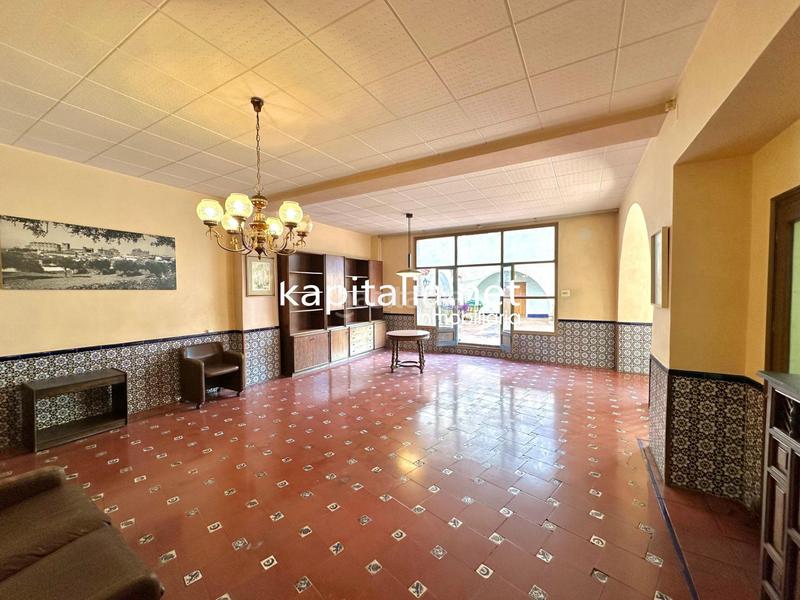 Foto da2b914f-9c64-464d-b44b-f7142c2b04fc. Rent house with heating parking in Eixample Alcoi