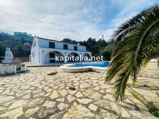 Xalet a Centre-Zona Alta. Masia en alcoy