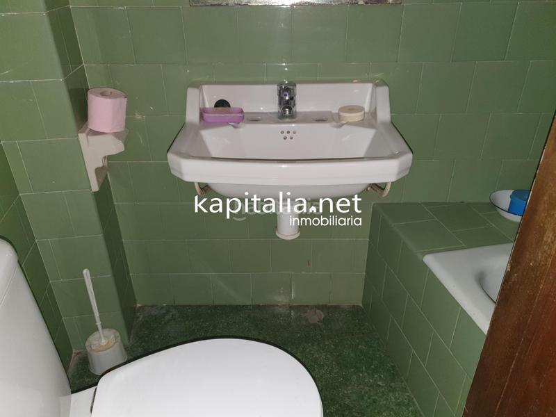 Foto 1a3fa262-1a76-4378-a17f-09cd8143ddfe. Edifici a Centro Ontinyent