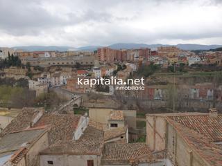 Edifici a Centro. Edificio a la venta recayente a dos calles en ontinyent