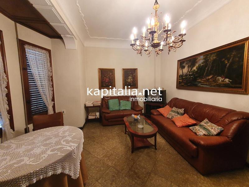 Foto 7edaebdf-9a5b-4896-8dea-2aeeb5630908. Edifici a Centro Ontinyent