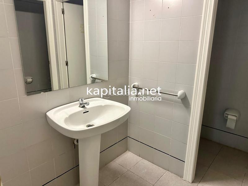 Foto 4c5eb5b3-bdaf-4a8d-b66a-c2d094e36525. Affitto locale commerciale in Cocentaina