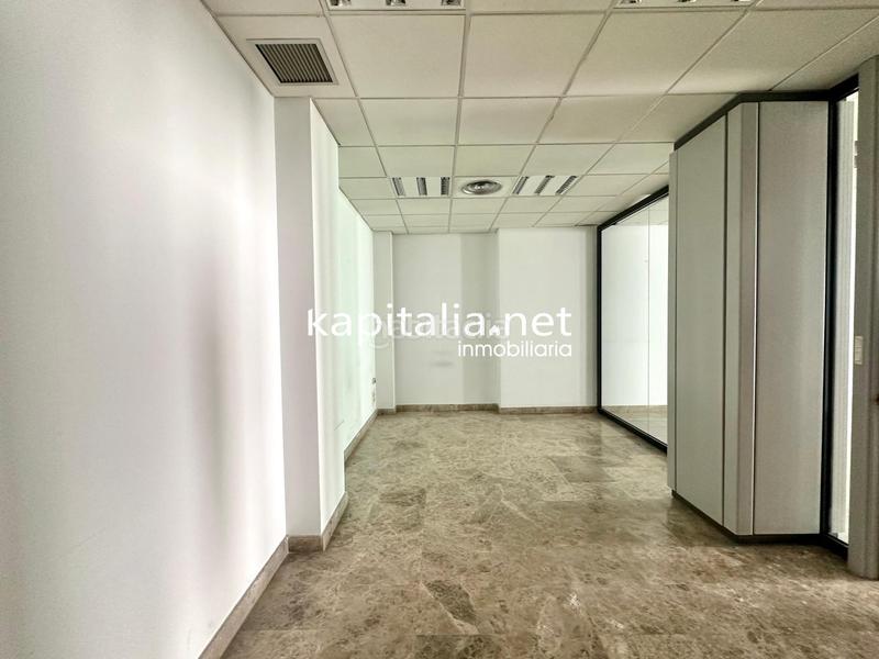 Foto aa7a900d-1c77-4272-b896-f43d1c2f65b1. Affitto locale commerciale in Cocentaina