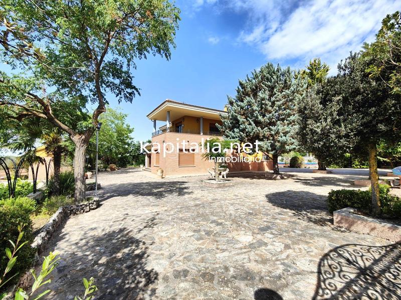 Foto 04546ca9-9626-4d15-929f-5cb3bb4b55d2. Chalet avec parking piscine dans Banyeres de Mariola