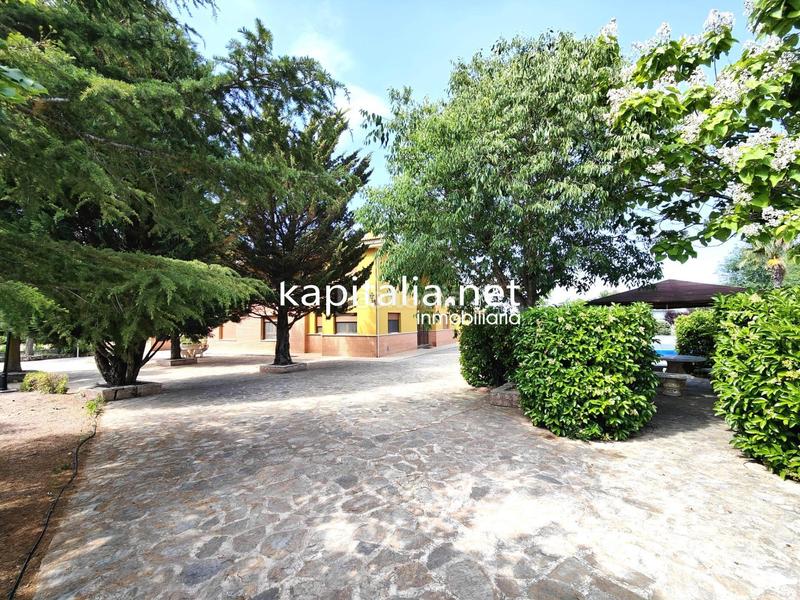 Foto 60e448b3-384d-4297-a061-f92c5690b376. Chalet avec parking piscine dans Banyeres de Mariola