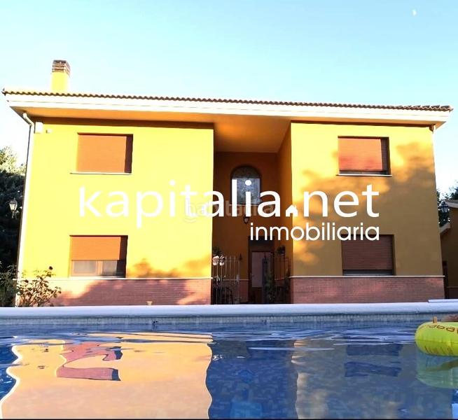 Foto b247d395-8f08-491a-a2a8-a69c244d7462. Chalet avec parking piscine dans Banyeres de Mariola