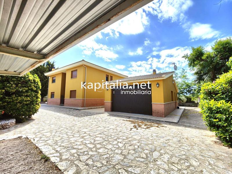 Foto cdbe326c-0027-4ea5-ab24-12274b8214aa. Chalet avec parking piscine dans Banyeres de Mariola