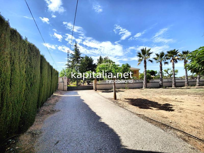 Foto d3dc9e0c-0281-48a0-b395-a9b79216ba21. Chalet avec parking piscine dans Banyeres de Mariola