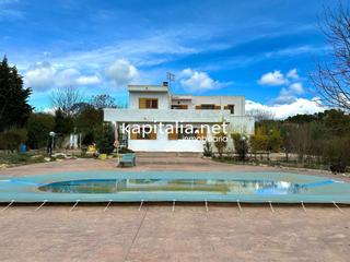 Xalet a Batoi. Chalet con vistas maravillosas a la venta en alcoy
