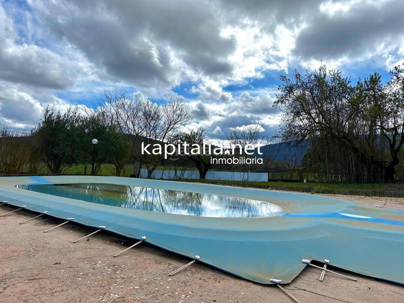 Foto 0664c28f-a350-4bdf-a469-eec527a55408. Chalet  con vistas maravillosas a la venta en alcoy en Alcoi
