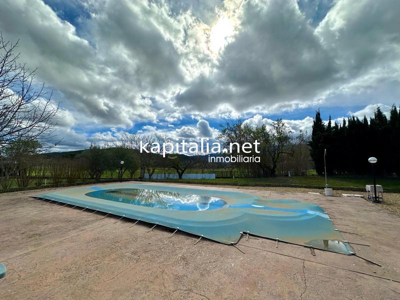 Foto 10ca8c8e-d9a0-4766-bb9f-4e604af86454. Chalet  con vistas maravillosas a la venta en alcoy en Alcoi