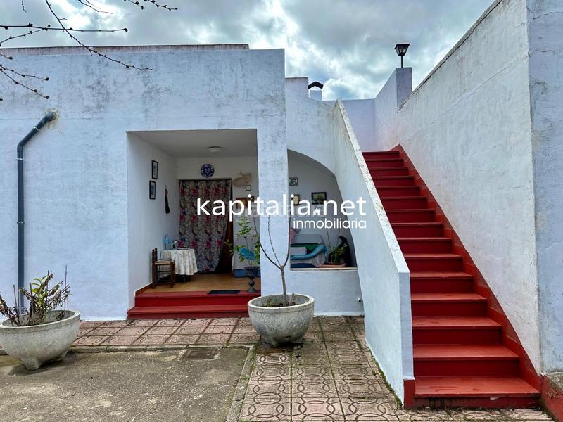 Foto 8c1a645b-f5f2-4b8f-aec6-e49e6c77ed18. Chalet  con vistas maravillosas a la venta en alcoy en Alcoi