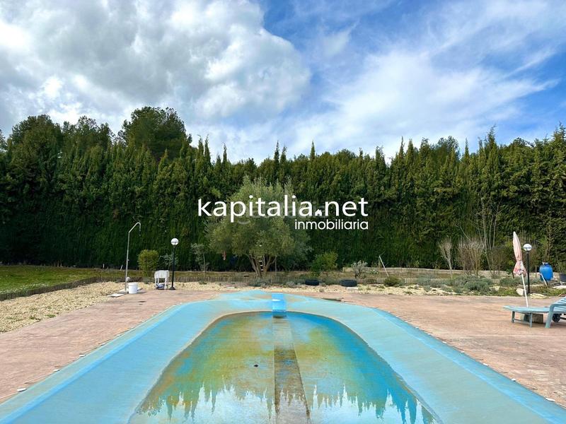Foto afb7bfa6-fed4-4f58-ad0d-86476362e64e. Chalet  con vistas maravillosas a la venta en alcoy en Alcoi