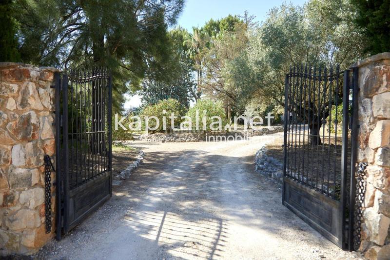 Foto 080b4cb4-ed5a-40fc-b591-eb8186dabb5c. Xalet amb calefacció aparcament a El Pilar Ontinyent