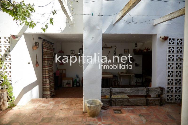 Foto 2086c23a-3967-4d63-9a83-1891ee7085fa. Xalet amb calefacció aparcament a El Pilar Ontinyent