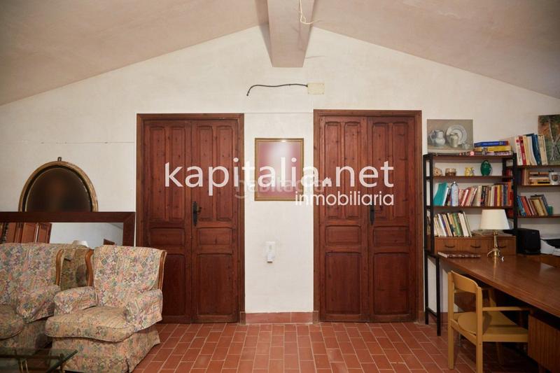 Foto 2df334d2-5bba-45e2-b749-3c550c012426. Xalet amb calefacció aparcament a El Pilar Ontinyent