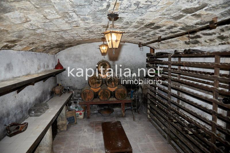 Foto 3caea0aa-2a72-46e0-b56b-085985336826. Xalet amb calefacció aparcament a El Pilar Ontinyent