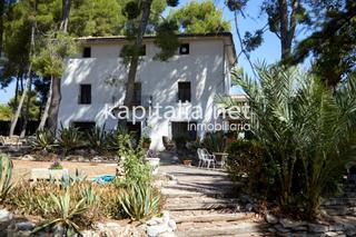Xalet a El Pilar. Magnifico chalet a la venta en ontinyent en la zona de la solana