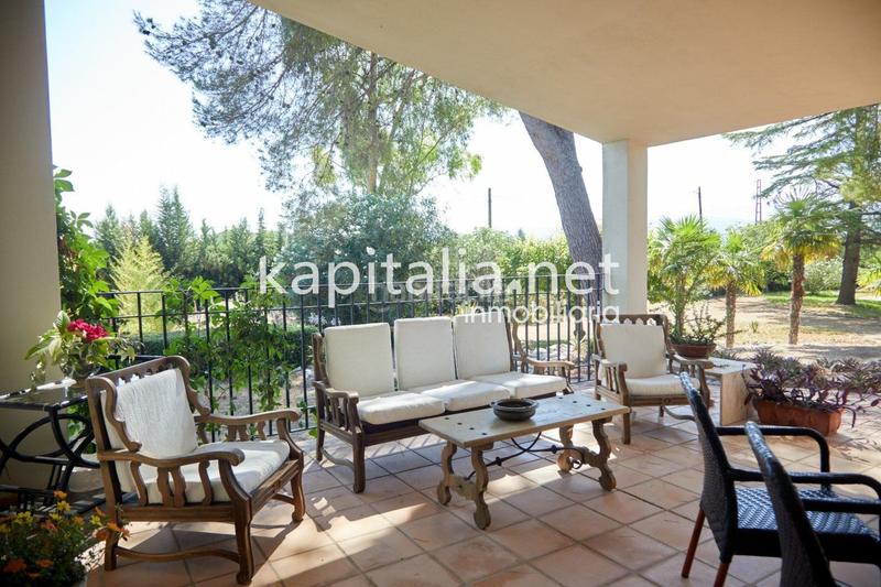 Foto c12b43cd-4eb5-4331-a8bb-cc3f870c1b29. Xalet amb calefacció aparcament a El Pilar Ontinyent