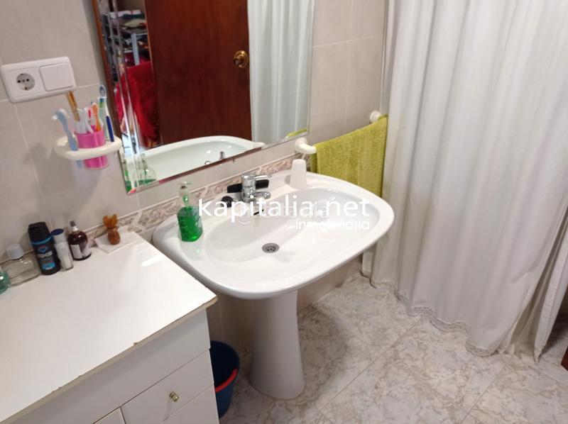 Foto 23770bc4-3183-4ff1-9632-e64d6d79a955. Casa  a la venta con muy buenas vistas. en Almudaina