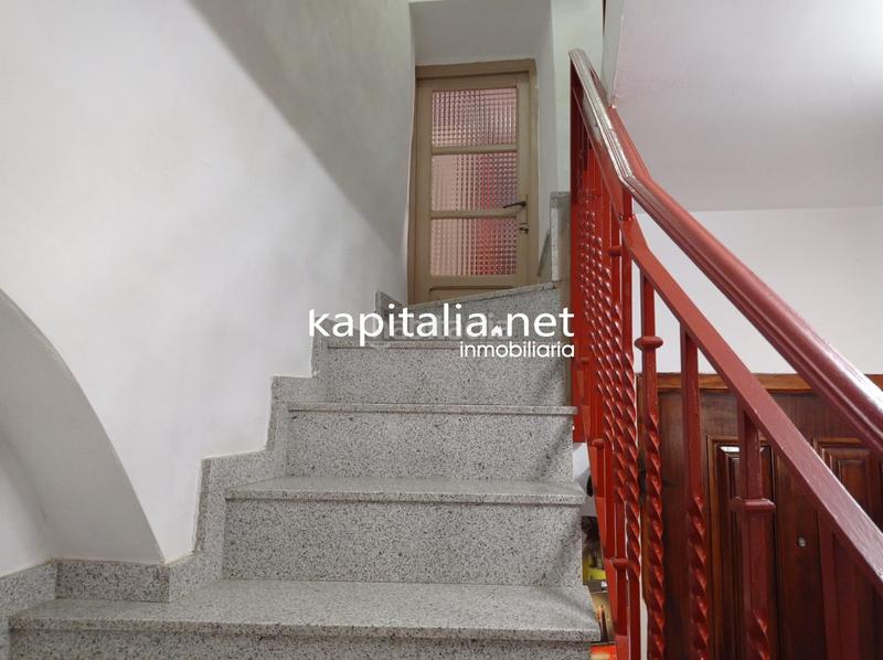 Foto 23b139ae-beb8-4dba-afd3-c224f50e26d6. Casa  a la venta con muy buenas vistas. en Almudaina