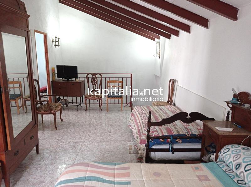 Foto 24f73342-9bef-4d41-8e4f-c481aaa8bbe6. Casa  a la venta con muy buenas vistas. en Almudaina