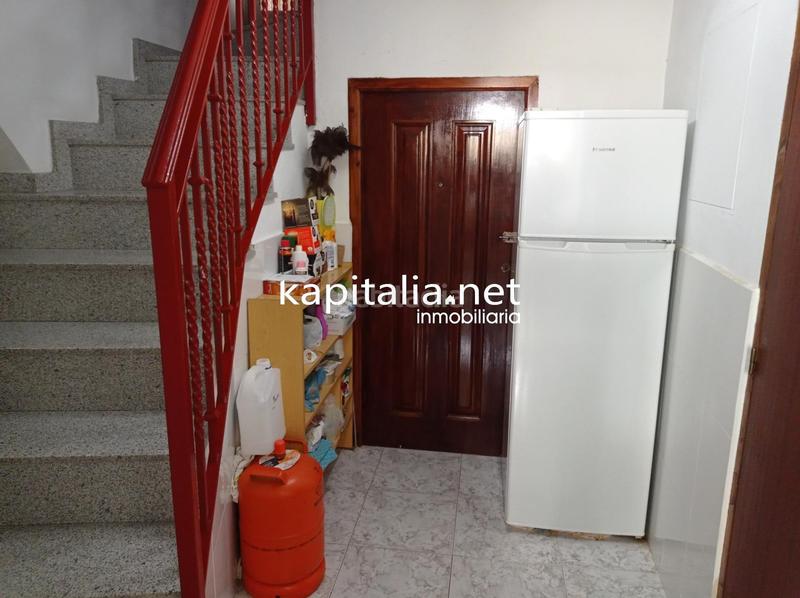 Foto 79251283-9d7e-4c79-9e6a-0da5cbadaa25. Casa  a la venta con muy buenas vistas. en Almudaina