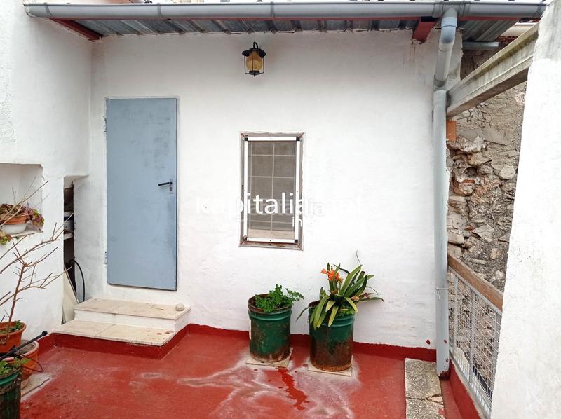 Foto 8e167093-ef05-4670-abc5-630d15940c70. Casa  a la venta con muy buenas vistas. en Almudaina