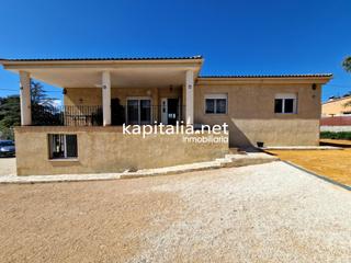 Chalet en Sant Josep-Zona Hospital. Magnifico chalet a la venta a 1.500 metros de ontinyent