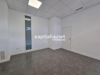 Location Local commercial à Sant Josep-Zona Hospital. Local en alquiler en ontinyent