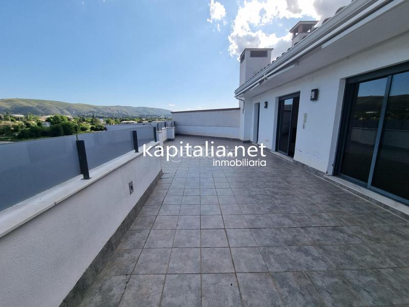 Foto 713c603d-332a-408a-8477-2657c0cb2d89. Àtic amb calefacció aparcament a El Llombo Ontinyent